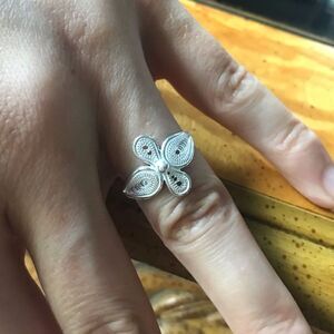 Sterling Silver Flower Ring Size 7